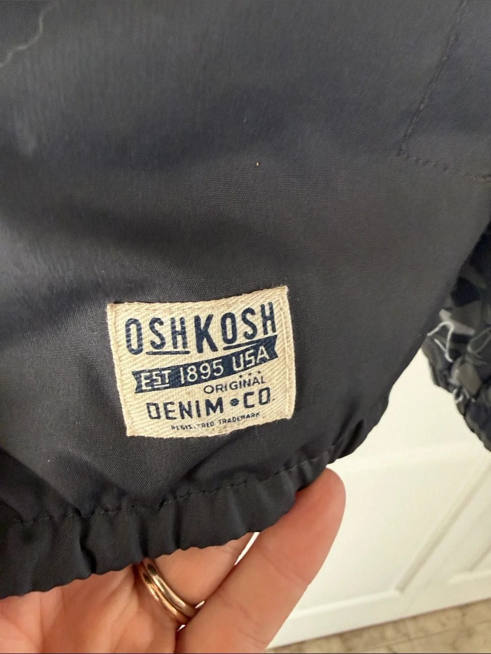 OshKosh B'gosh Gray and Black shark Patterned Hooded Jacket - Picture 4 of 6